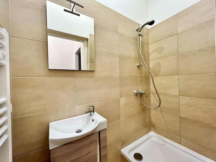Apartament 15 Min To Center - Free Parking - Sunny & Quiet Wiedeń Zewnętrze zdjęcie